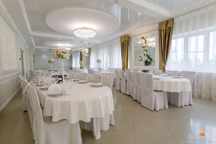 Белый зал в «Вилла» фотография №1