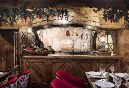 Основной зал в Малый зал