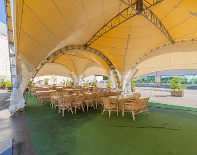  ресторан Гуси-Лебеди