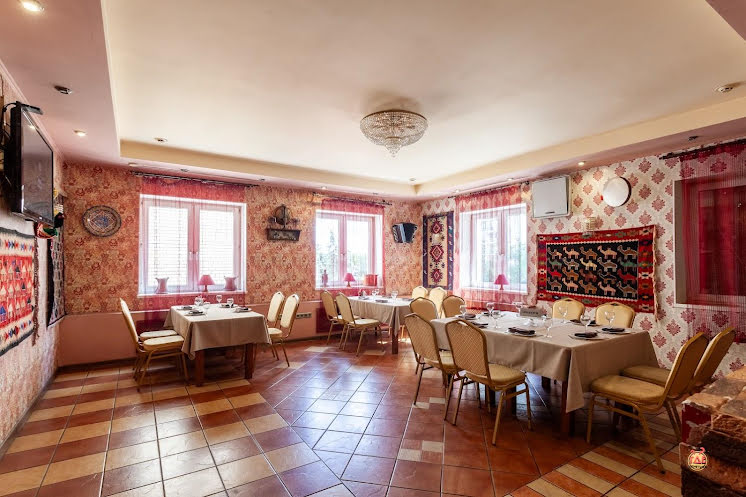 Средний зал  в «Золотой дворик» фотография №2