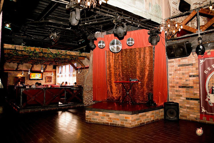 Зал «Центральный» в «Фауст» фотография №1