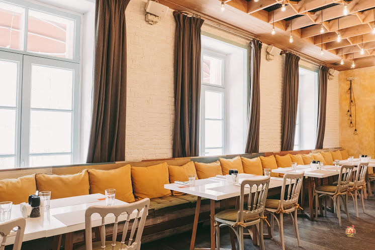 Каминный зал  в «Пряности & Радости на ВО» фотография №15