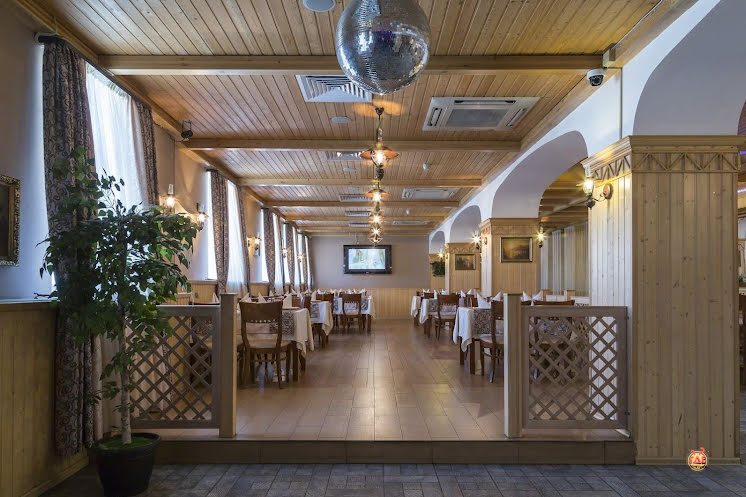 Основной зал на 1 этаже в «Авеню» фотография №2