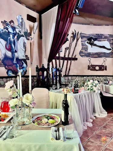 Каминный зал в «Замок в долине» фотография №3