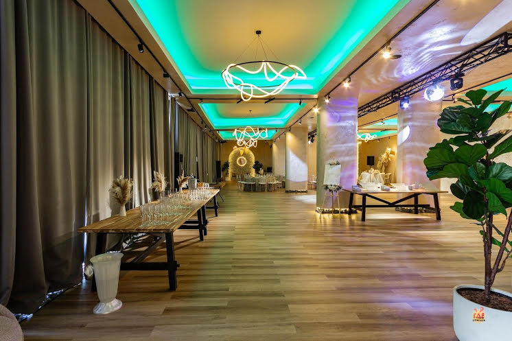 URBAN в «AMAND HALL / Аманд Холл» фотография №5