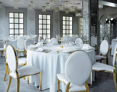  ресторан La Riva Hall