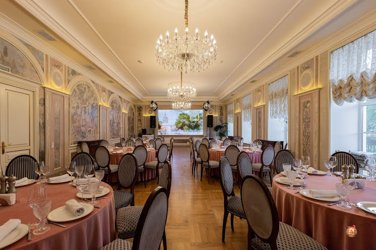 Основной зал  в «Петръ» фотография №13