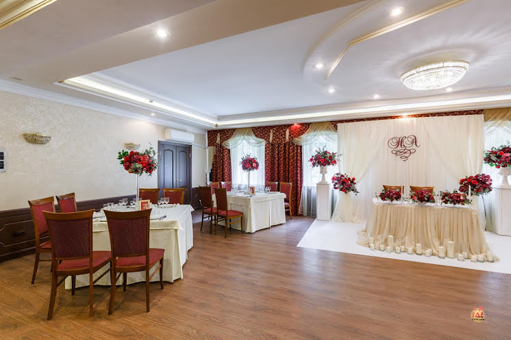 Основной зал в «Кумин» фотография №3