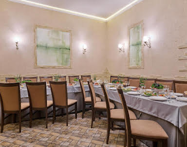  ресторан Барев