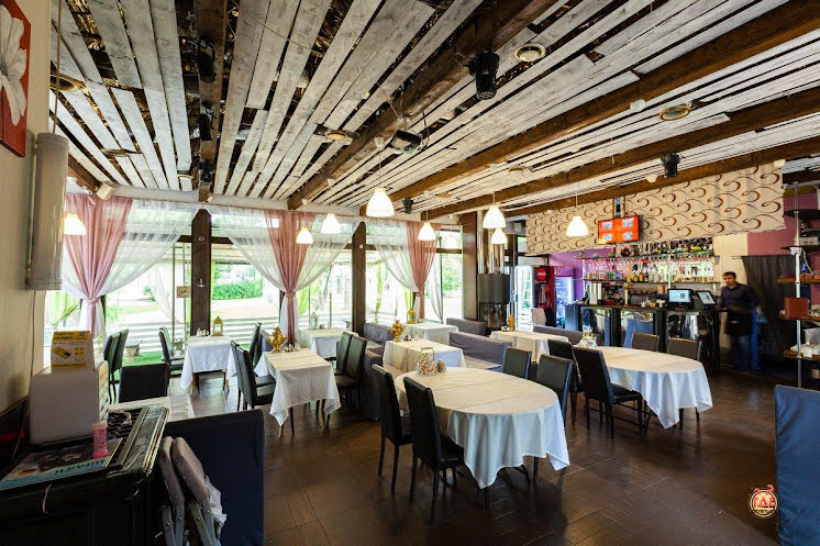 Основной зал в «Русский чай» фотография №8