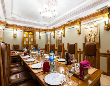  ресторан Готика на Ангарской