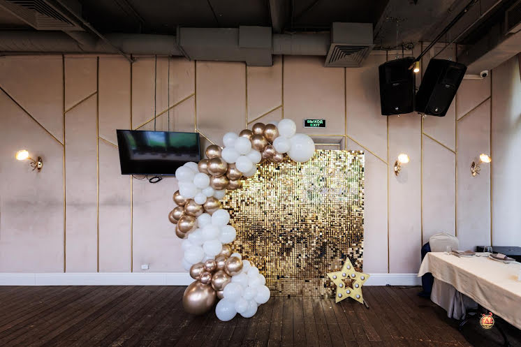 Большой караоке зал в «Сытый лось на Большой Семёновской» фотография №13