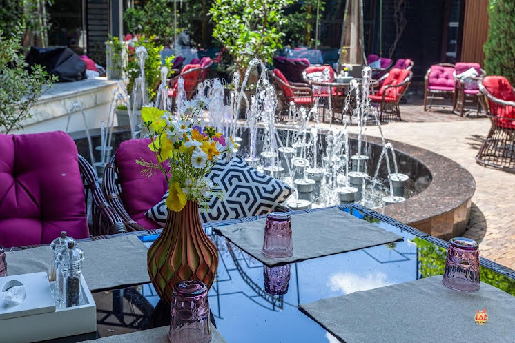 Летний дворик в «Stephania» фотография №5