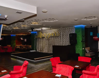  ресторан Миндаль