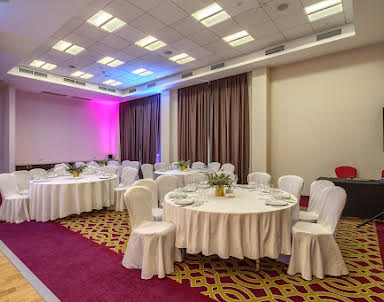  ресторан CORT INN Nizhny Novgorod City Center