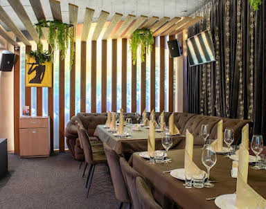  ресторан Академия Караоке на Ширямова