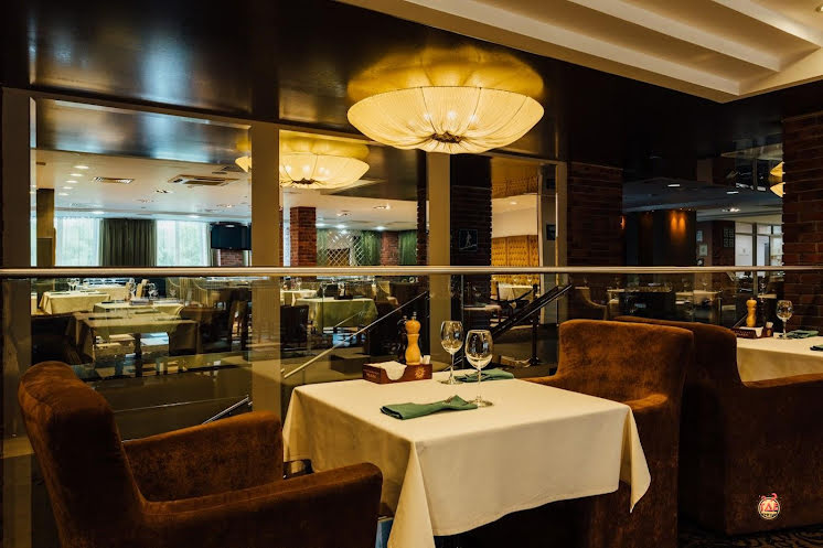 Ресторан Plaza в «Бенефит Плаза» фотография №1