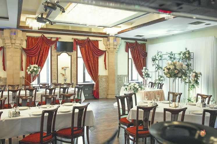 Основной зал в «Мангал» фотография №13