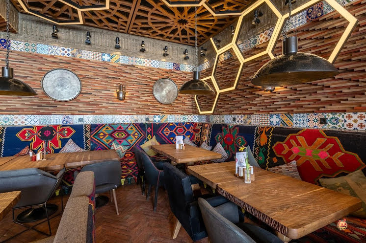 Зал ресторана  в «Чайхона №1 на Новом Арбате» фотография №11