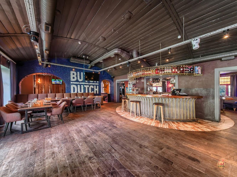 Butch&Dutch на Нижневолжской набережной фотография №9