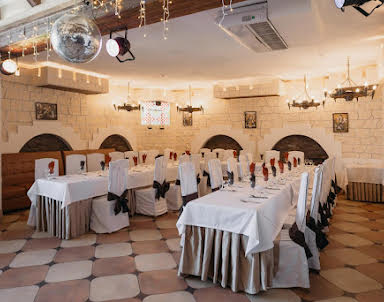 Свадьба в Подворье замка