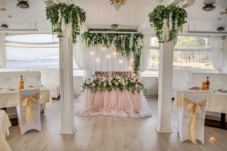 Зал «Белый» в «Белуга на Волге» фотография №17