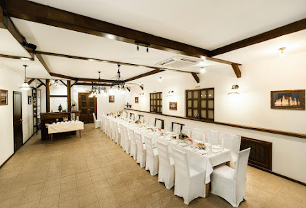 Зал на 50 человек в Зал на 25 человек