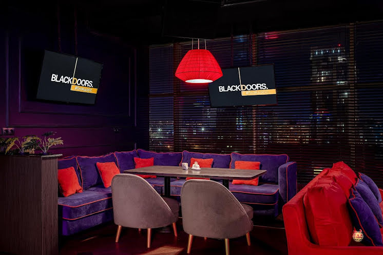 Основной зал в «BlackDoors» фотография №1