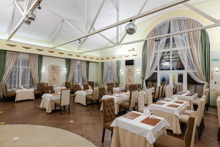 Основной зал  в «Венеция на ул. 40 лет Октября» фотография №13