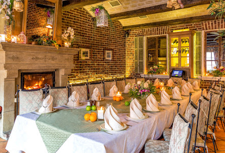 Зал с камином в Малый зал 