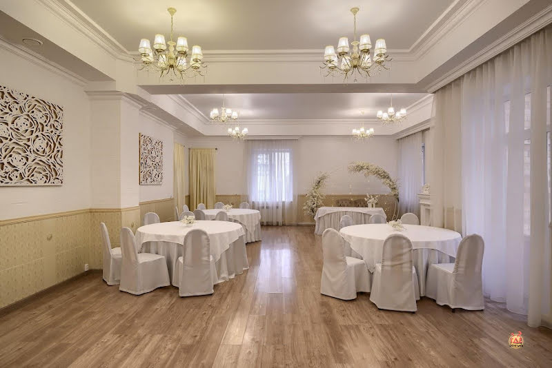 Свадьба LOVE на Салавата Юлаева фотография №9