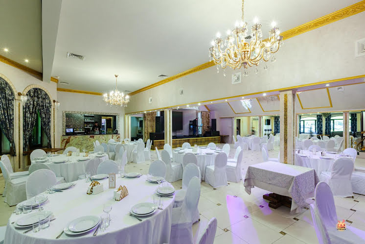 Центральный зал в «Ночной Дворик» фотография №11