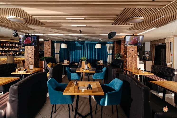 Основной зал в «Чо? Капчо» фотография №3