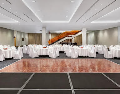  ресторан AIRPORTCITY PLAZA St.Petersburg