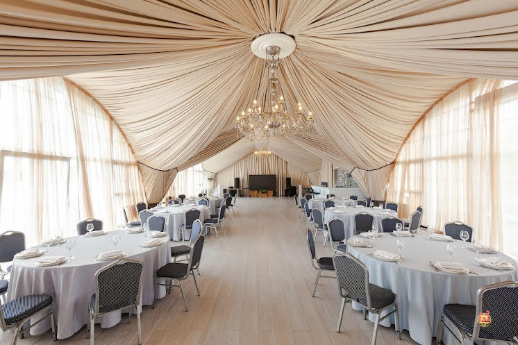 Шатер «Версаль» в «Water house» фотография №1