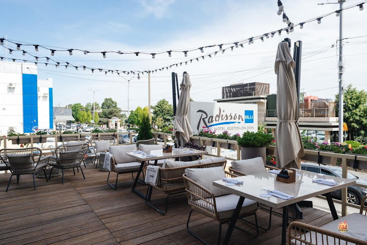 Летняя терраса в «Radisson Blu» фотография №9