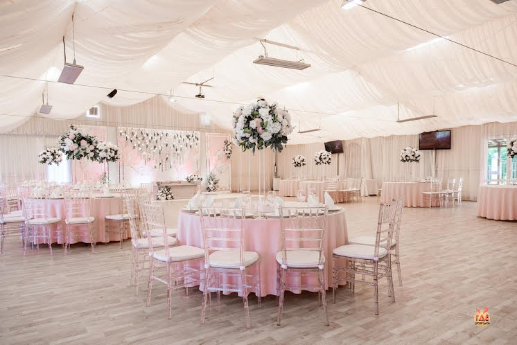 Большой банкетный шатер в «Белая лошадь» фотография №13