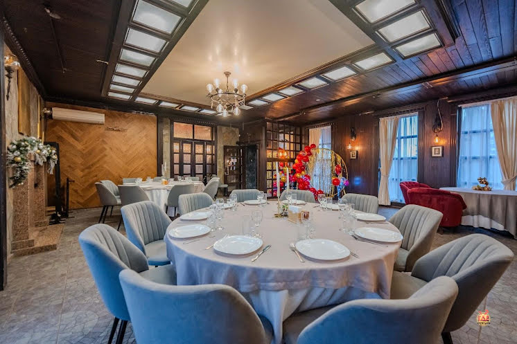 Зал с камином в «Бирюзовое» фотография №1