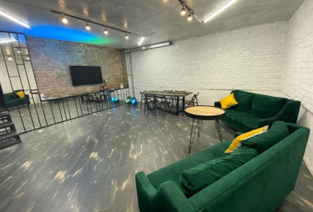 Цоколь в Цоколь