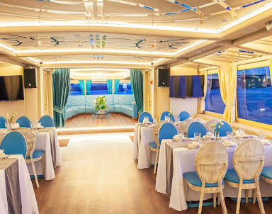 Выпускной в Теплоход "Северное сияние"