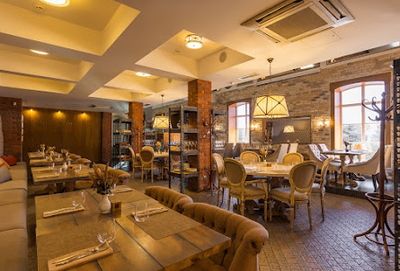 Зал на 60 человек в Зал на 30 человек