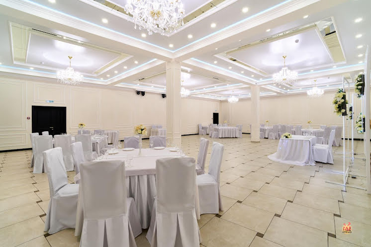 Большой зал в «Banket-Hall AURUM» фотография №6