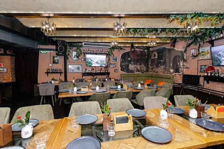 Зал "Брюгге" в «Leuven Belgian Brasserie» фотография №1