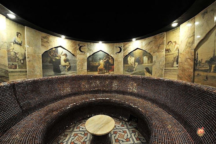 Зал с бассейном в «Замок в долине» фотография №12