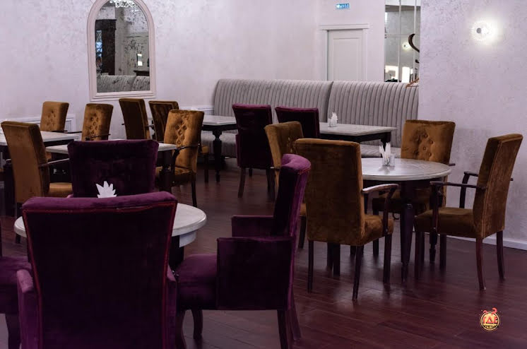 Основной зал в «Gusto» фотография №2