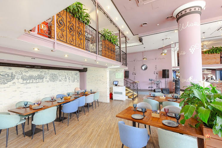 Основной зал  в «Шато Манави на Адмирала Лазарева» фотография №12