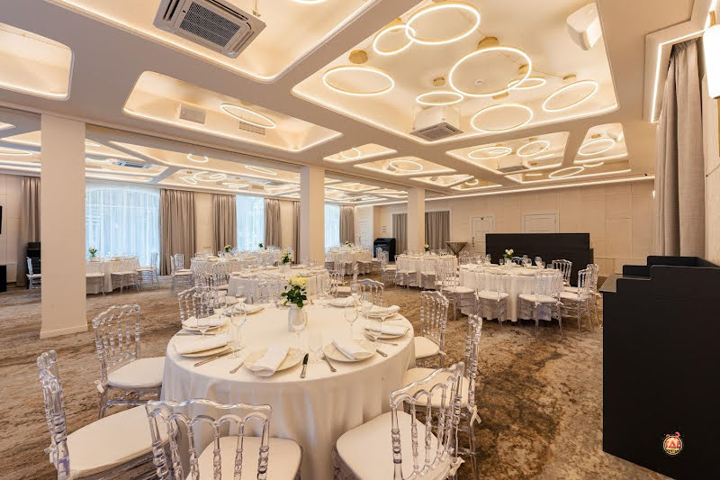 Атташе фотография №16