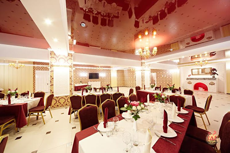 Рубиновый зал в «Времена года» фотография №10