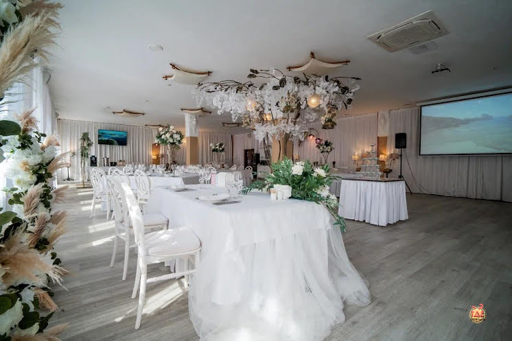 Большой банкетный зал в «9PARROTS» фотография №8