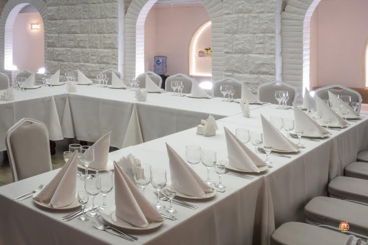 Основной зал  в «Братина» фотография №3